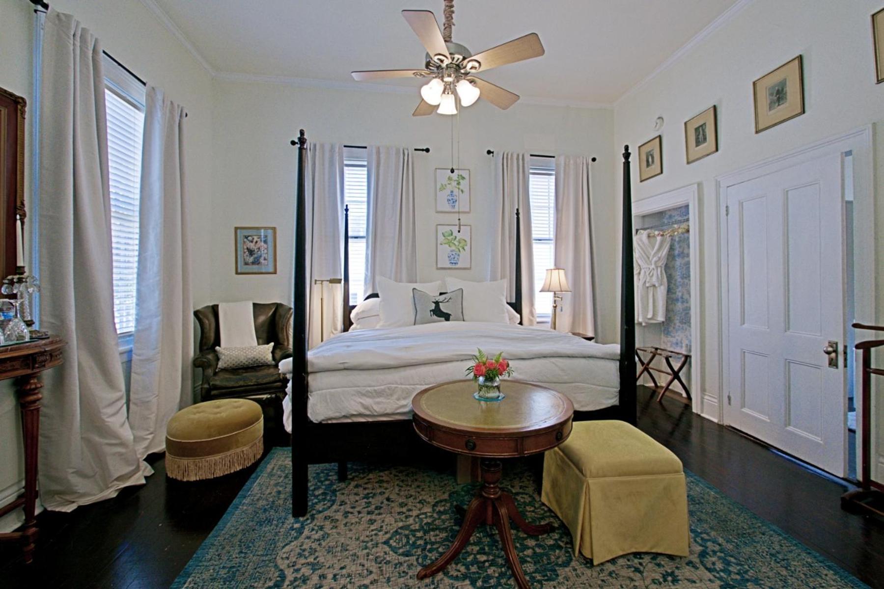 Chesnut Cottage Inn Bed & Breakfast 哥伦比亚 外观 照片