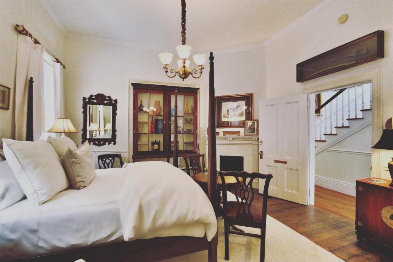 Chesnut Cottage Inn Bed & Breakfast 哥伦比亚 外观 照片